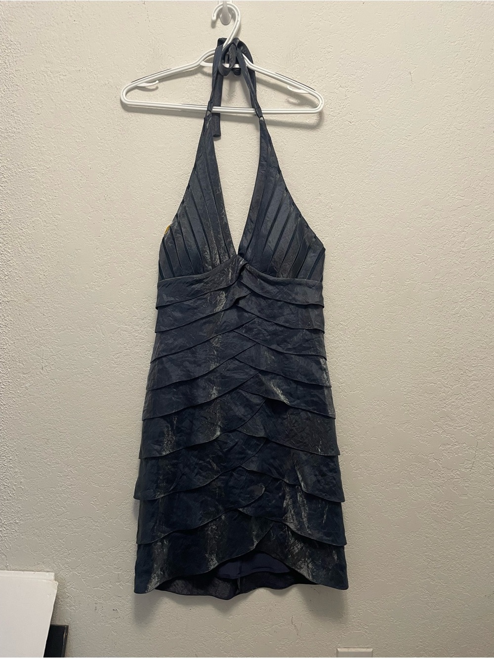 Cache Cocktail Dress Women's Size 6 Metallic Silver Halter Tiered Y2K Evening
